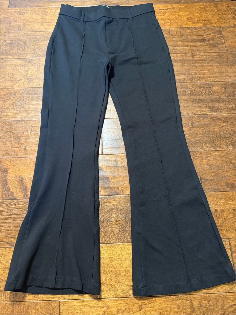 Express Black Pull-On Ponte Knit Flare Pants, size M